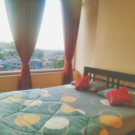 מדיקרי The Two Bedroom House מראה חיצוני תמונה