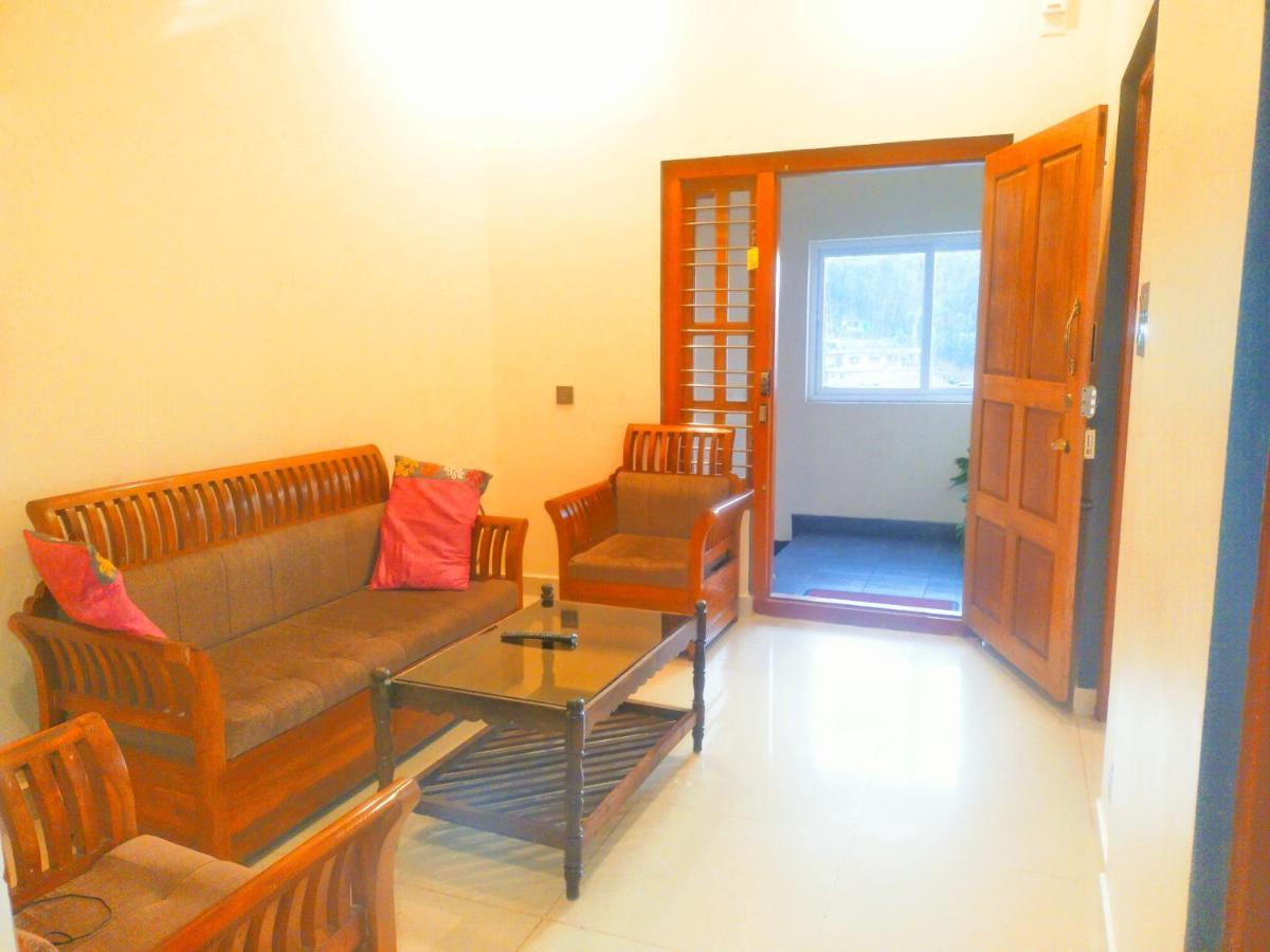 מדיקרי The Two Bedroom House מראה חיצוני תמונה